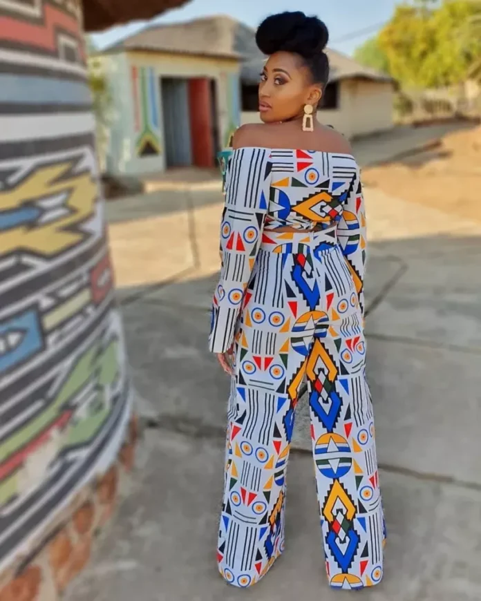 Across Johannesburg, Cape Town, Durban, and Pretoria, baggy cargos, roomy hoodies, bomber jackets, and relaxed denim dominate youth wardrobes.