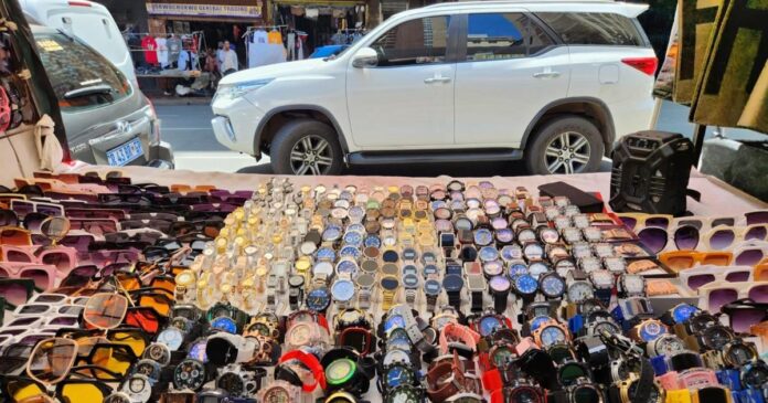 Counterfeit fashion accessories